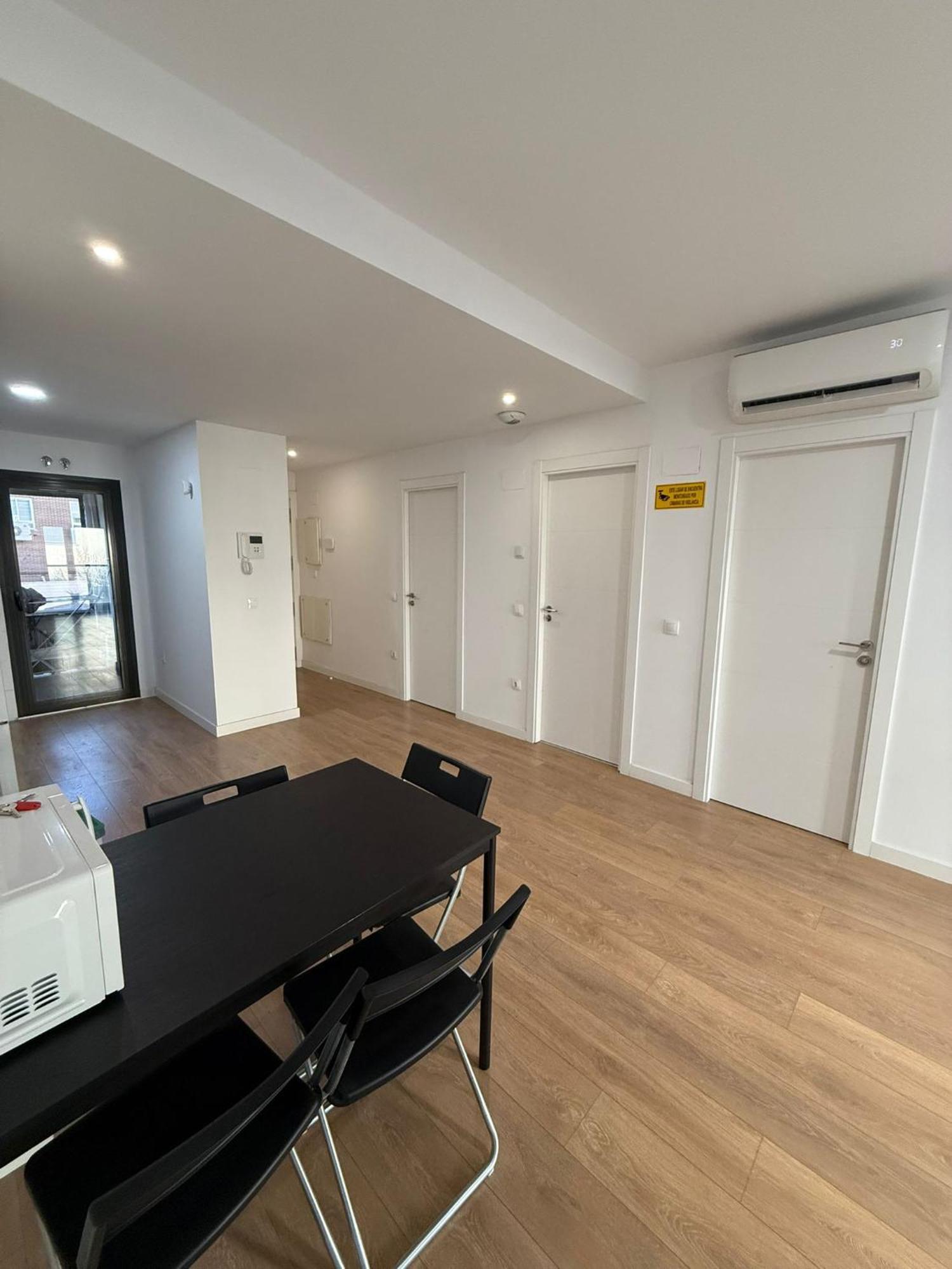 To Room Madrid Porras ภายนอก รูปภาพ